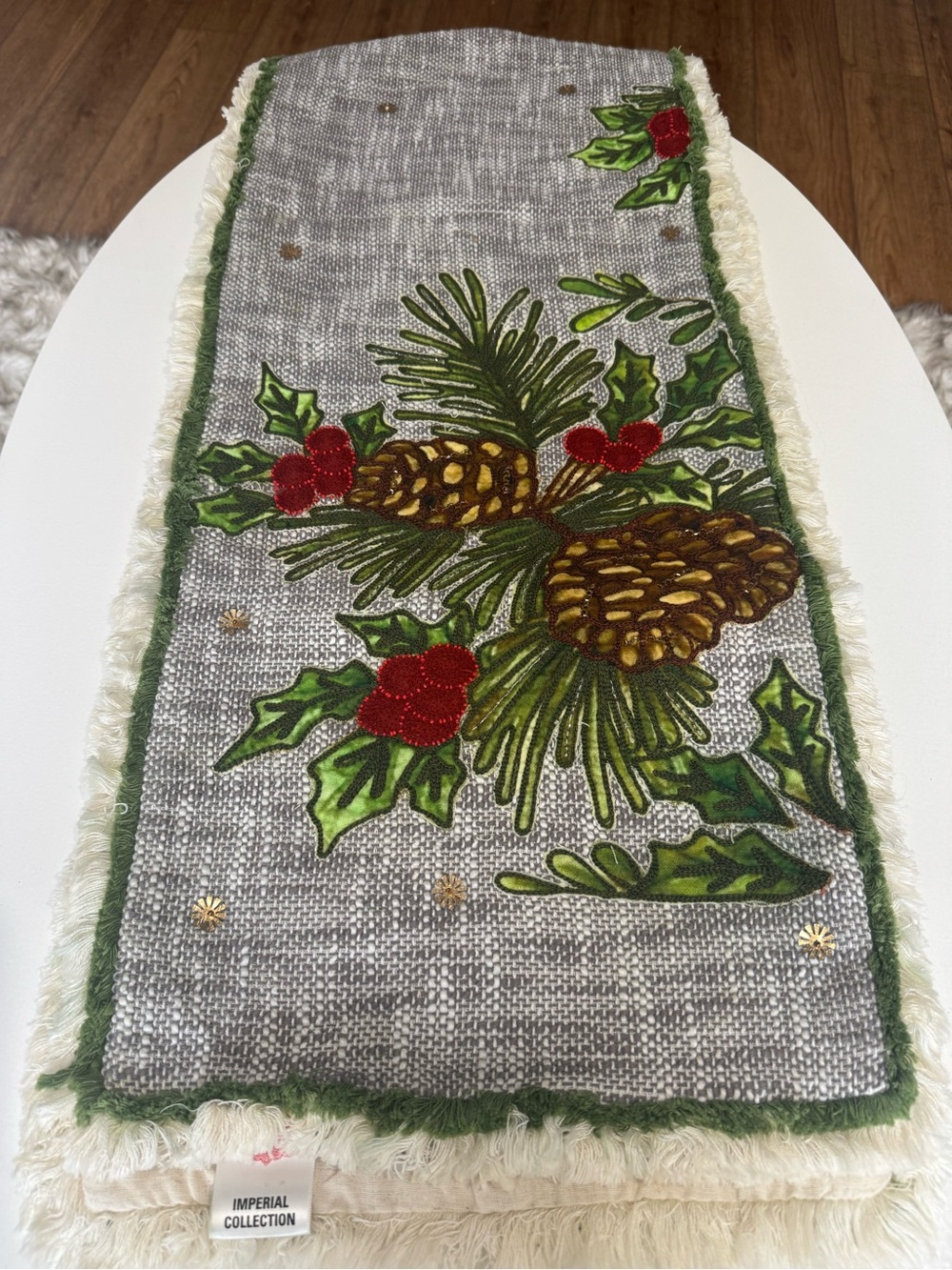 imperial collection Embroidered Pinecone & Berry table runner